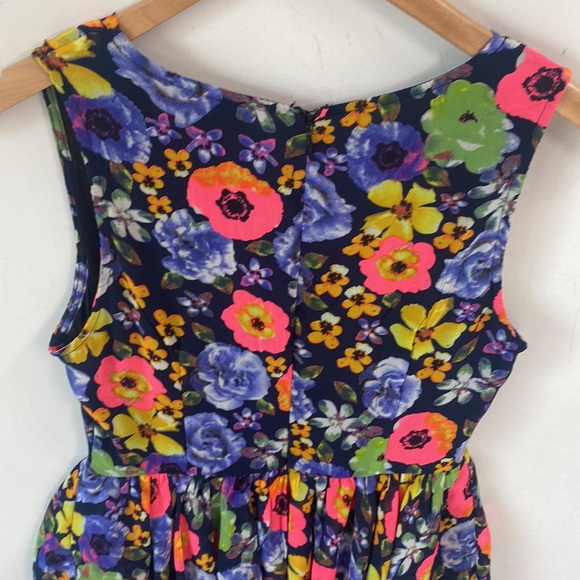 (A53) NEW Passion Fusion Floral Ruffled Deep V-Neck front Romper, Sz Small, NWOT - Picture 7 of 13